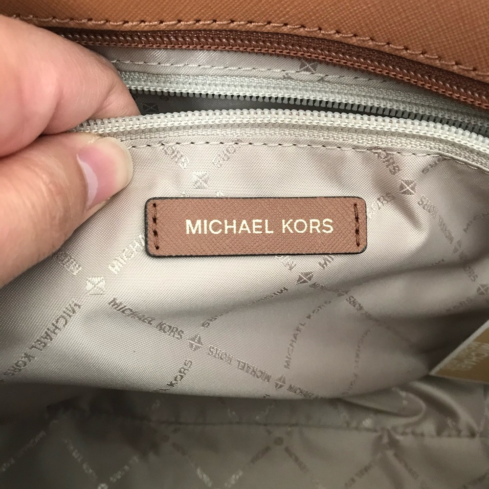🌼Michael Kors Set - Picture 11 of 16